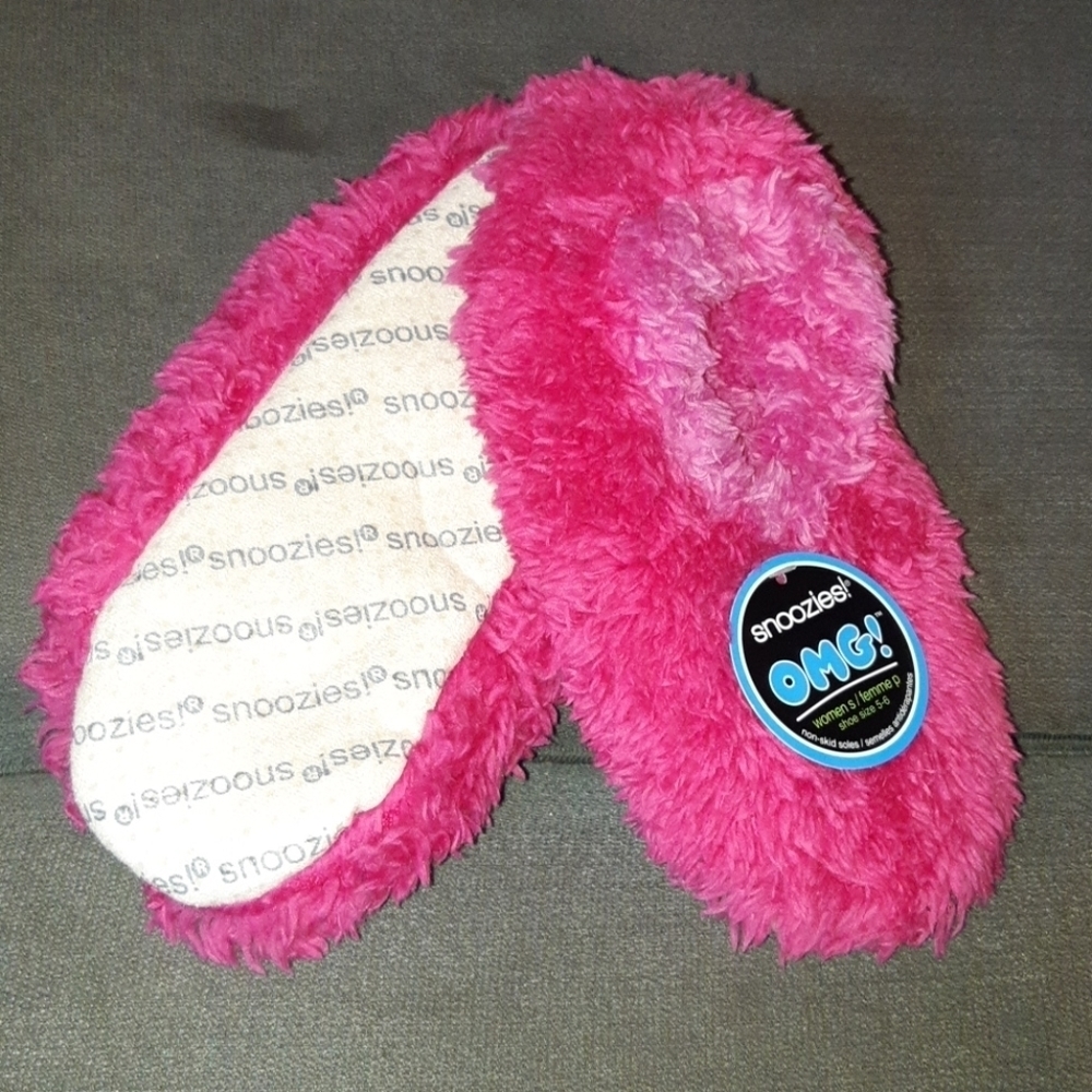 SNOOZIES slippers